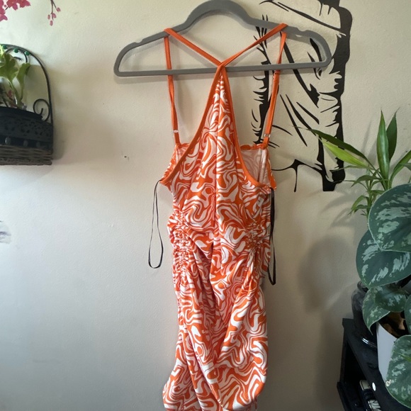 Forever 21 Ruched Dress - Picture 3 of 8